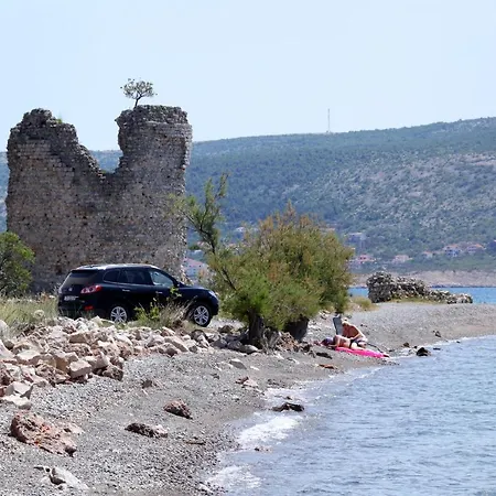 Lägenhet By The Sea Starigrad, Paklenica - 6623