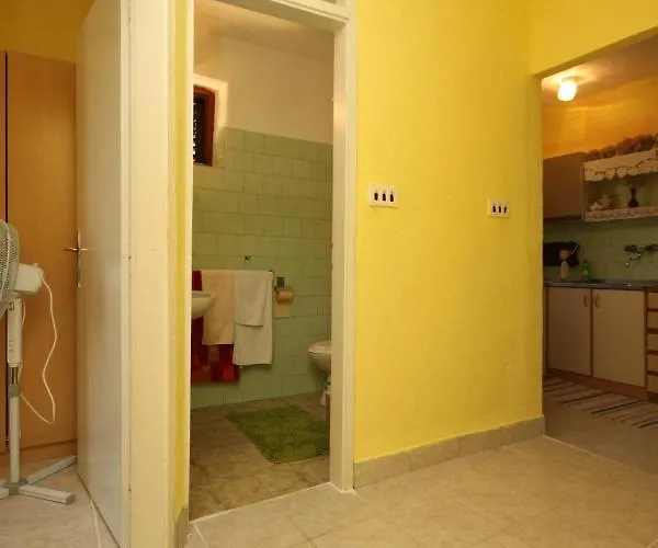 Διαμέρισμα By The Sea Starigrad, Paklenica - 6623 *