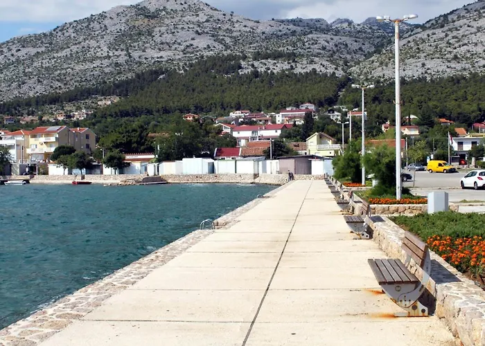 By The Sea Starigrad, Paklenica - 6623 *